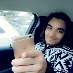 Meet your Posher, Devin